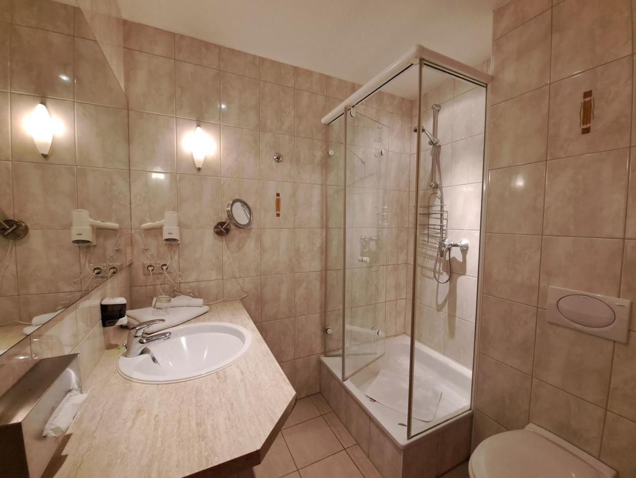Mediterran Hotel Juwel カールシュタイン・アム・マイン エクステリア 写真