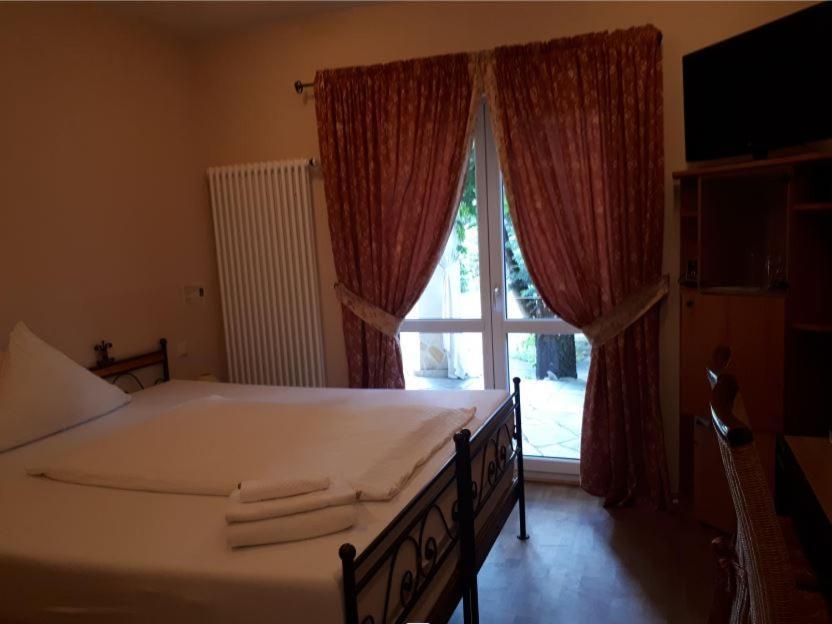 Mediterran Hotel Juwel カールシュタイン・アム・マイン エクステリア 写真